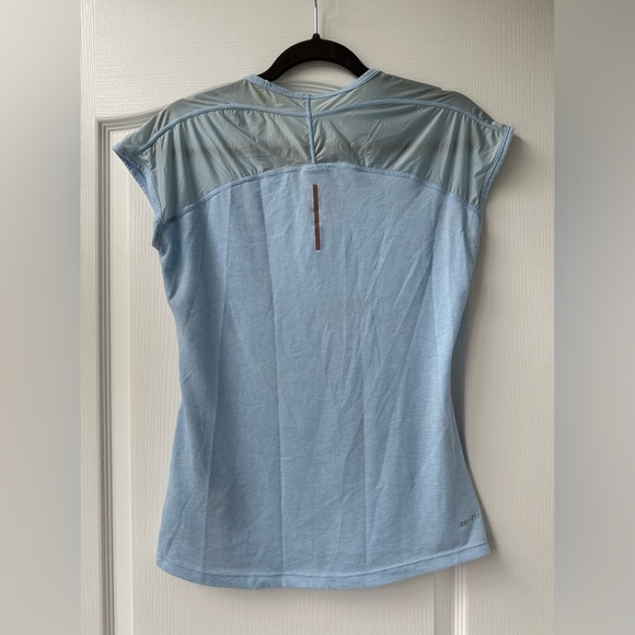 NIKE Dri-FIT Workout T-shirt (size S, light blue) - Picture 2 of 4
